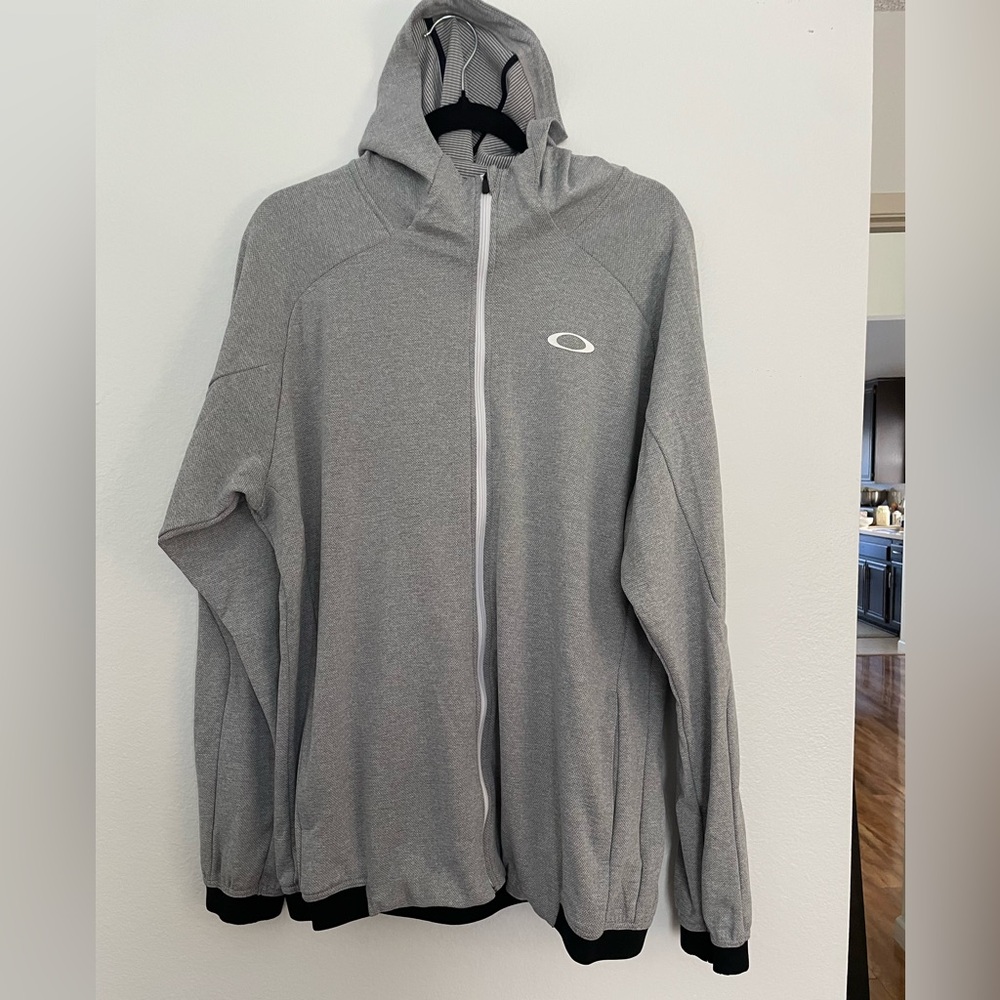 Oakley Sweatshirt Men's XXLarge Grey Hooded Full Zip Performance‎ Fit-